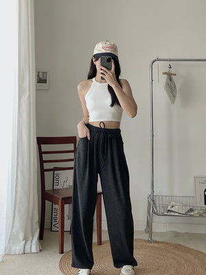 Halterneck Padded Top / 挂脖显锁骨胸垫上衣