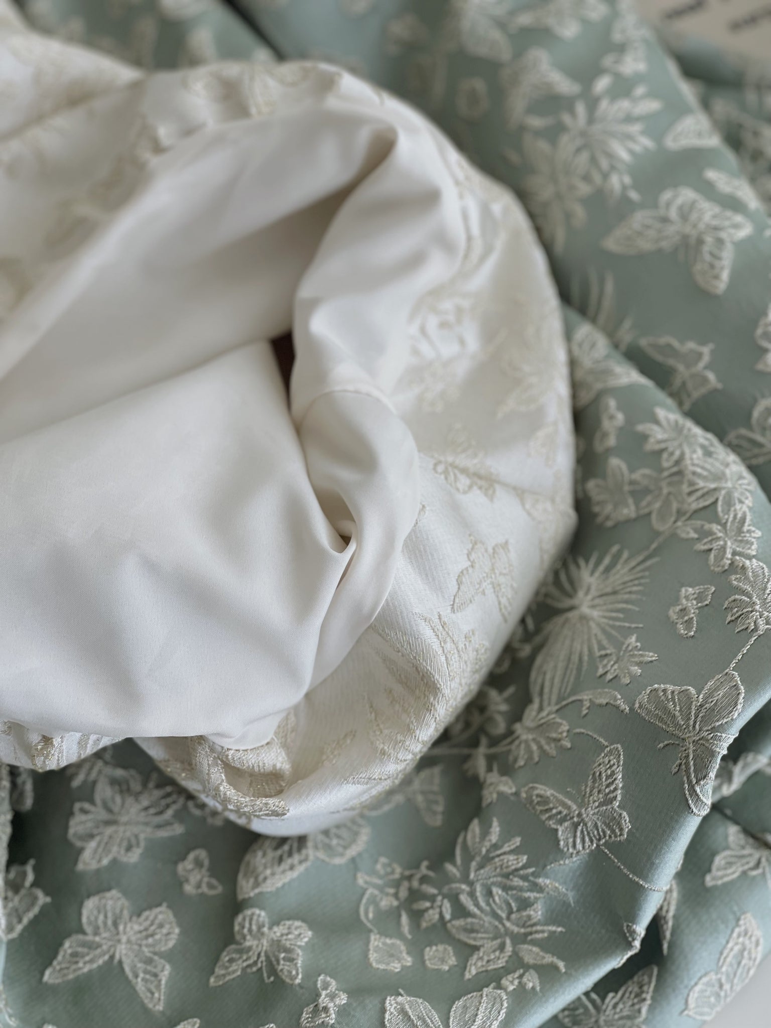 Carlin Emboss Jacquard Jumpsuit Dress / 【花影仙蝶】浮雕提花连体旗袍