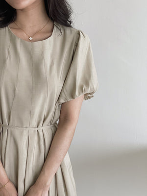 Anais Puff Sleeves Dress / 韩风泡泡袖连身裙
