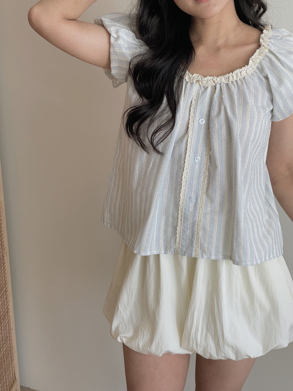 Airy Strip Puff Blouse / 泡泡袖条纹上衣