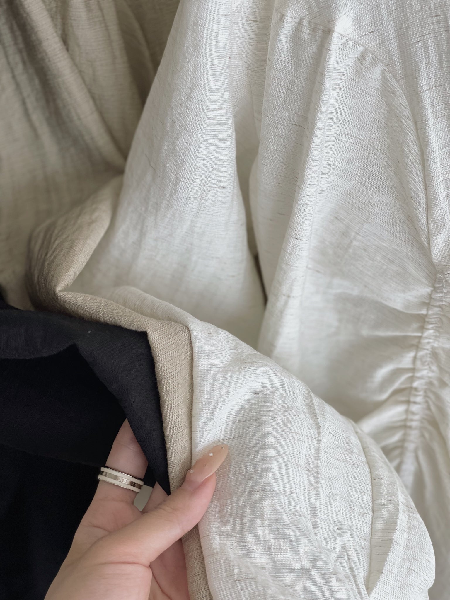 Laia Ruched Shirt / 设计感抽皱衬衫