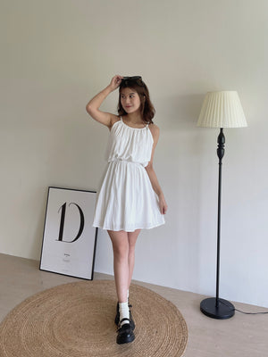 Kalie Back Cutout Dress / 挂脖收腰露背裙