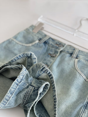 Button Up Denim Skirt / 排扣牛仔短裙
