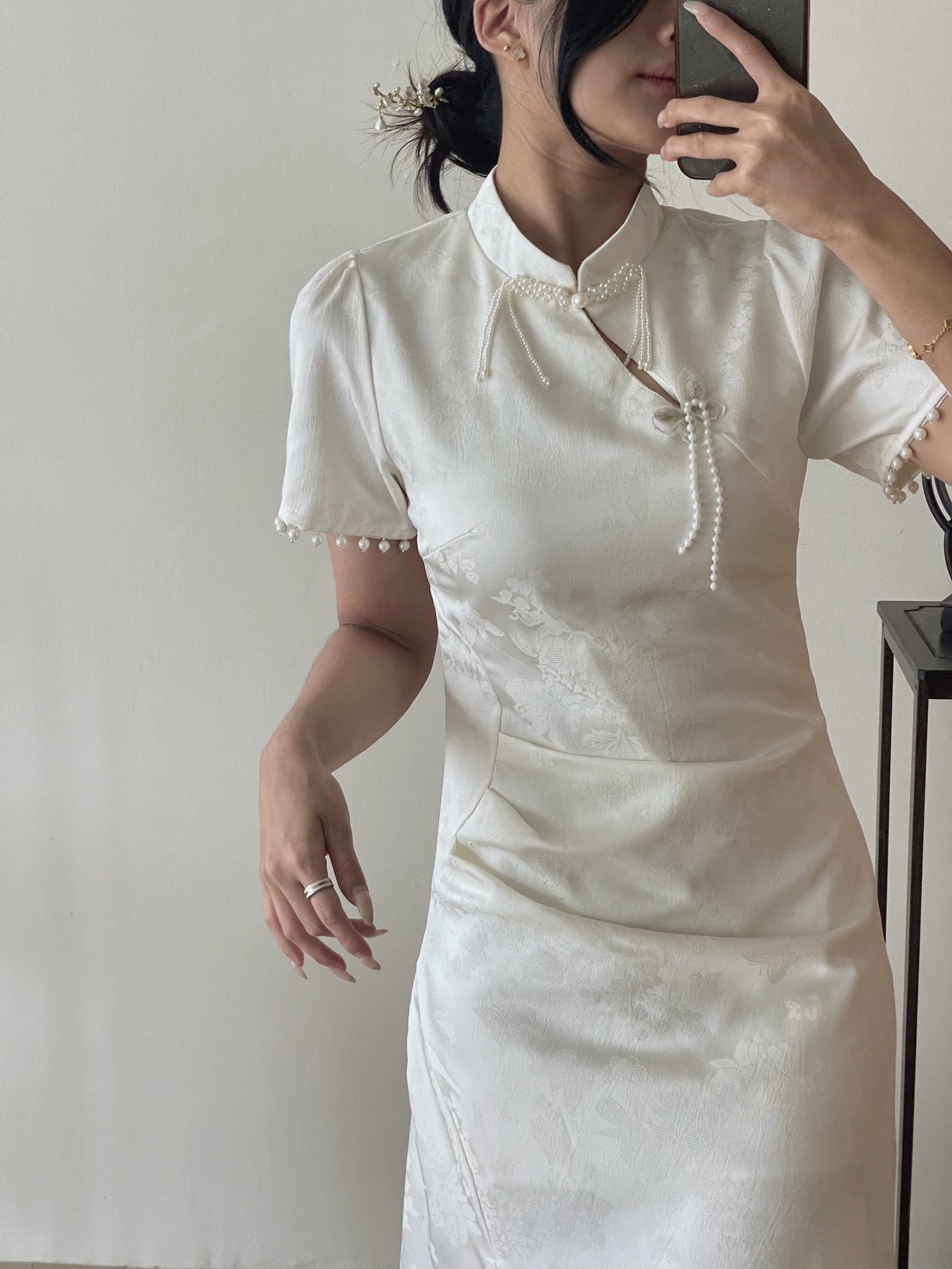 Pearl Tassel Cheongsam / 素雅珍珠流苏提花连身裙