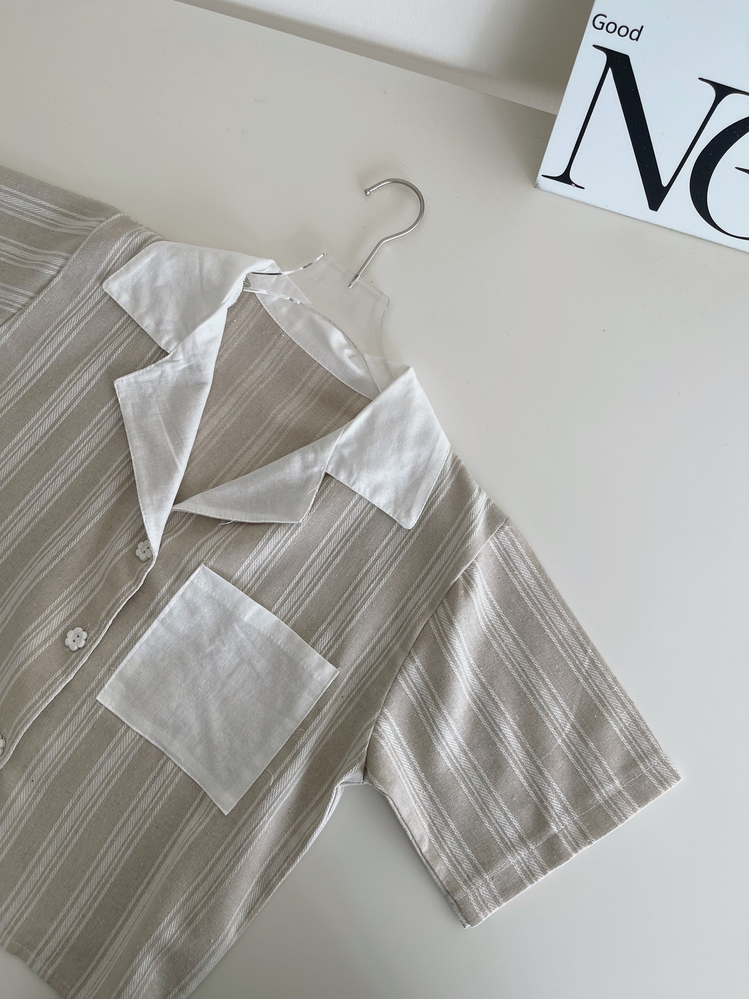 Stripes Linen Crop Shirt / 条纹翻领棉麻短衬