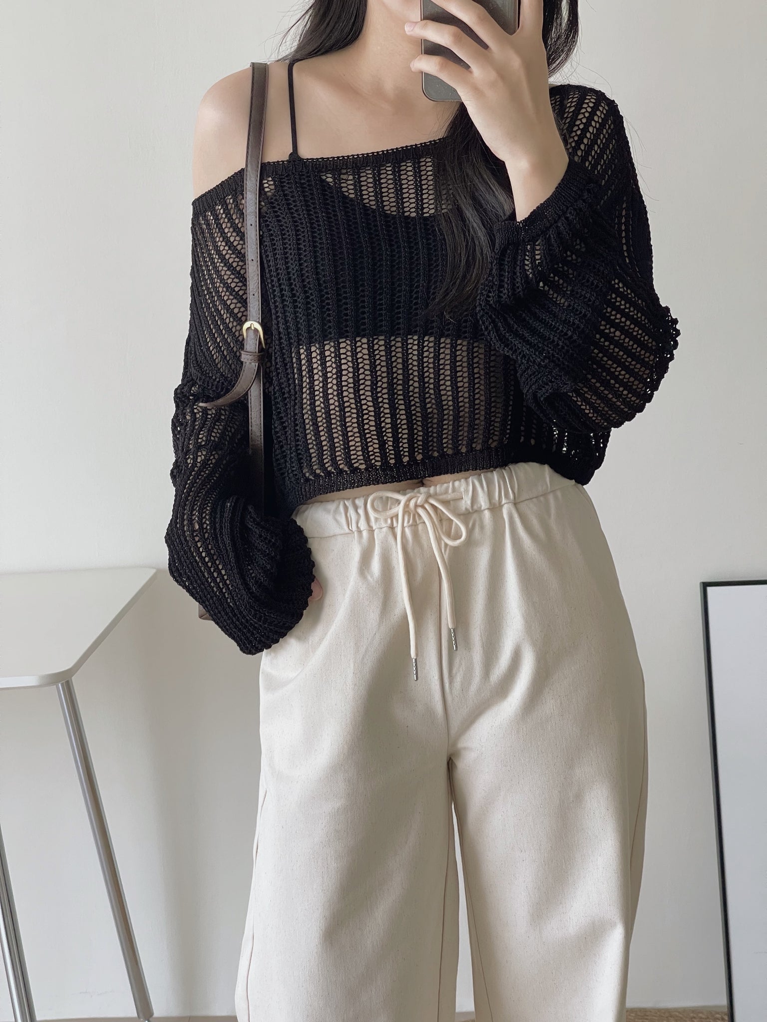 Hollow Wide Shoulder Top / 镂空落肩长袖衫