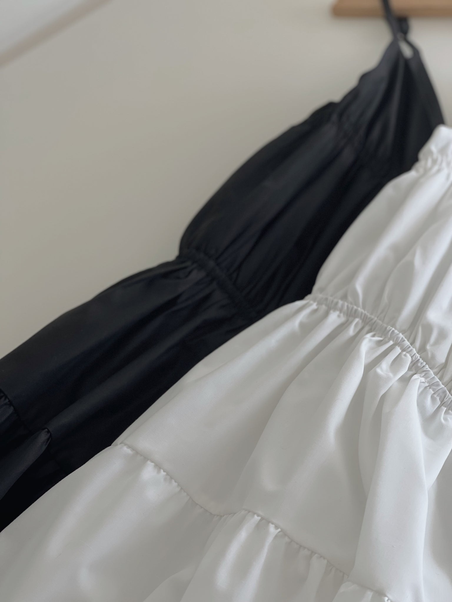 Lorra Wide Flare Dress / 小露背度假风长裙