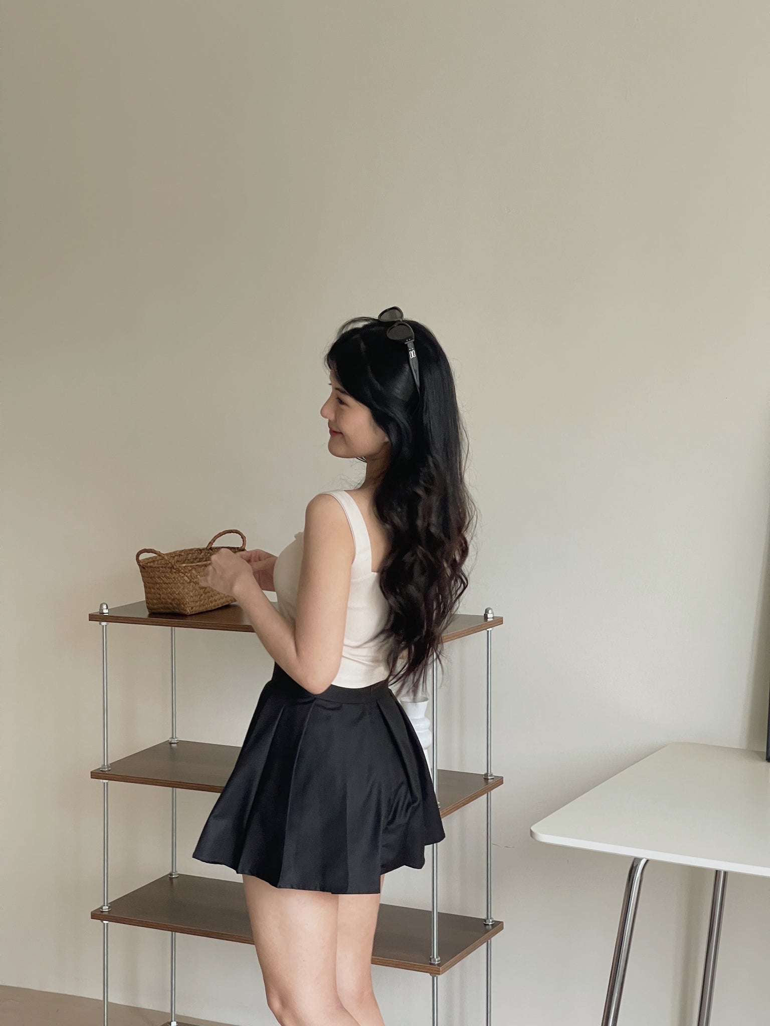 Sleeveless Crop Top With Removable Pad / 大方领遮副乳胸垫背心