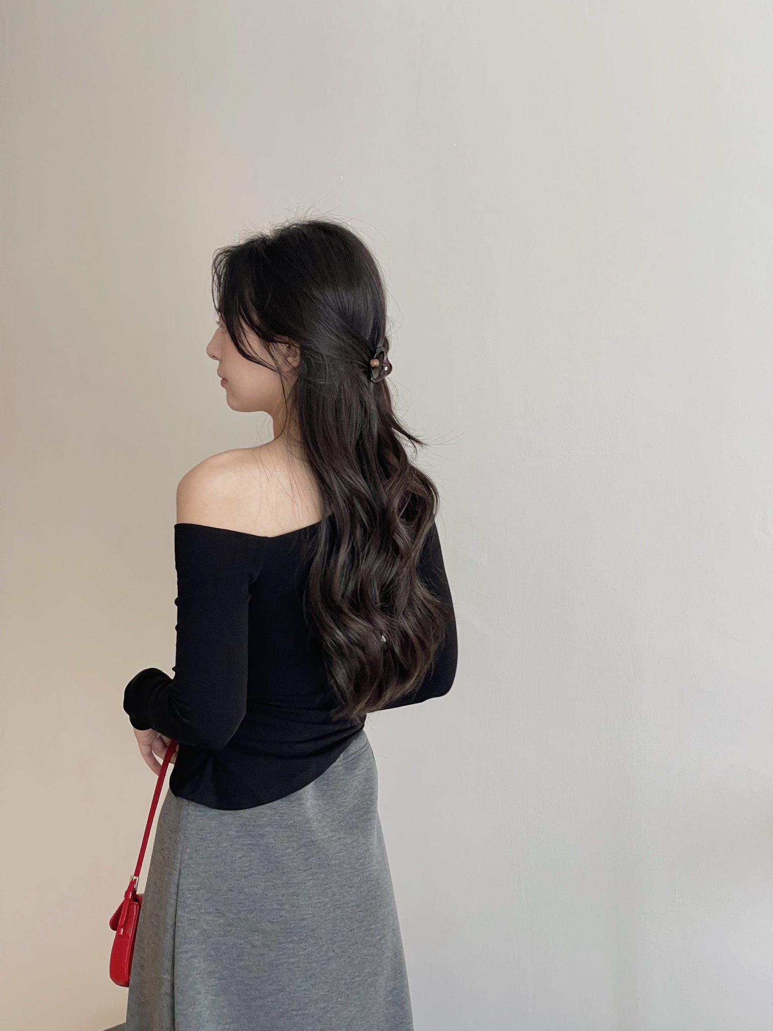 Hot Style Oblique Top / 设计感斜肩不规则上衣