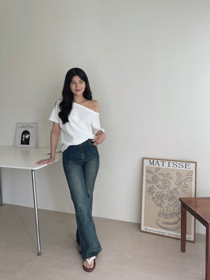 Fit Stretch Bootcut Jeans / 弹力微喇叭牛仔裤