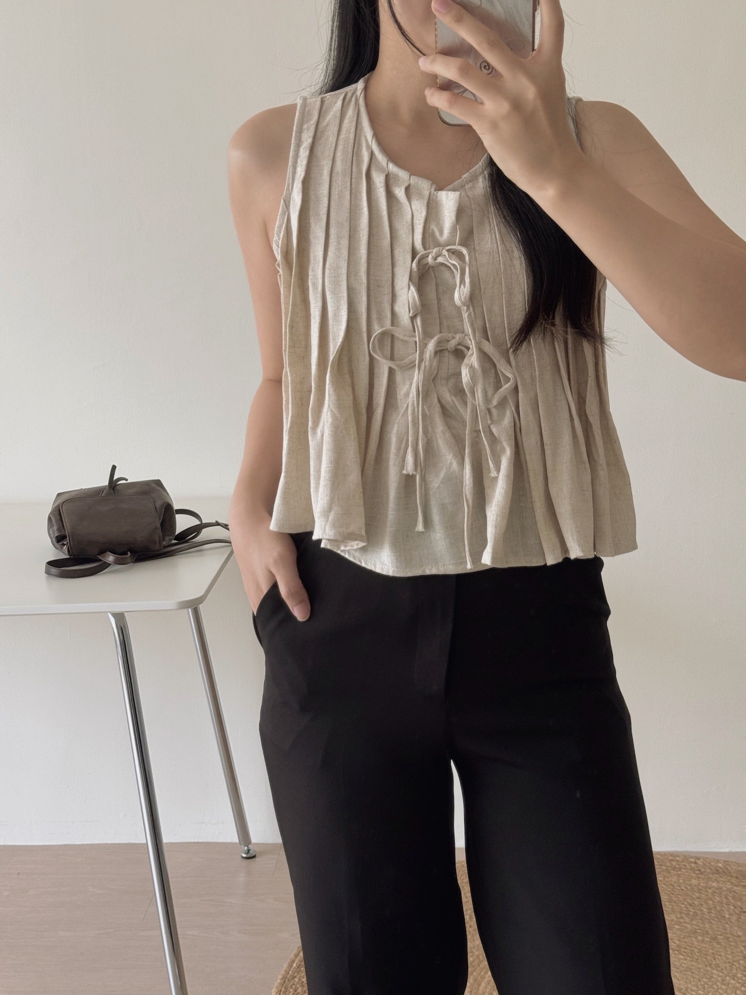 Ribbon Pleated Top / 麻料百褶蝴蝶结上衣