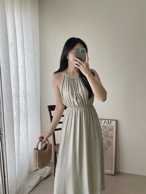 Avril Halterneck Dress / 挂脖后腰镂空长裙