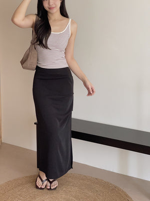 Mannette Extra Long Skirt / 加长版甜酷褶皱修身半裙