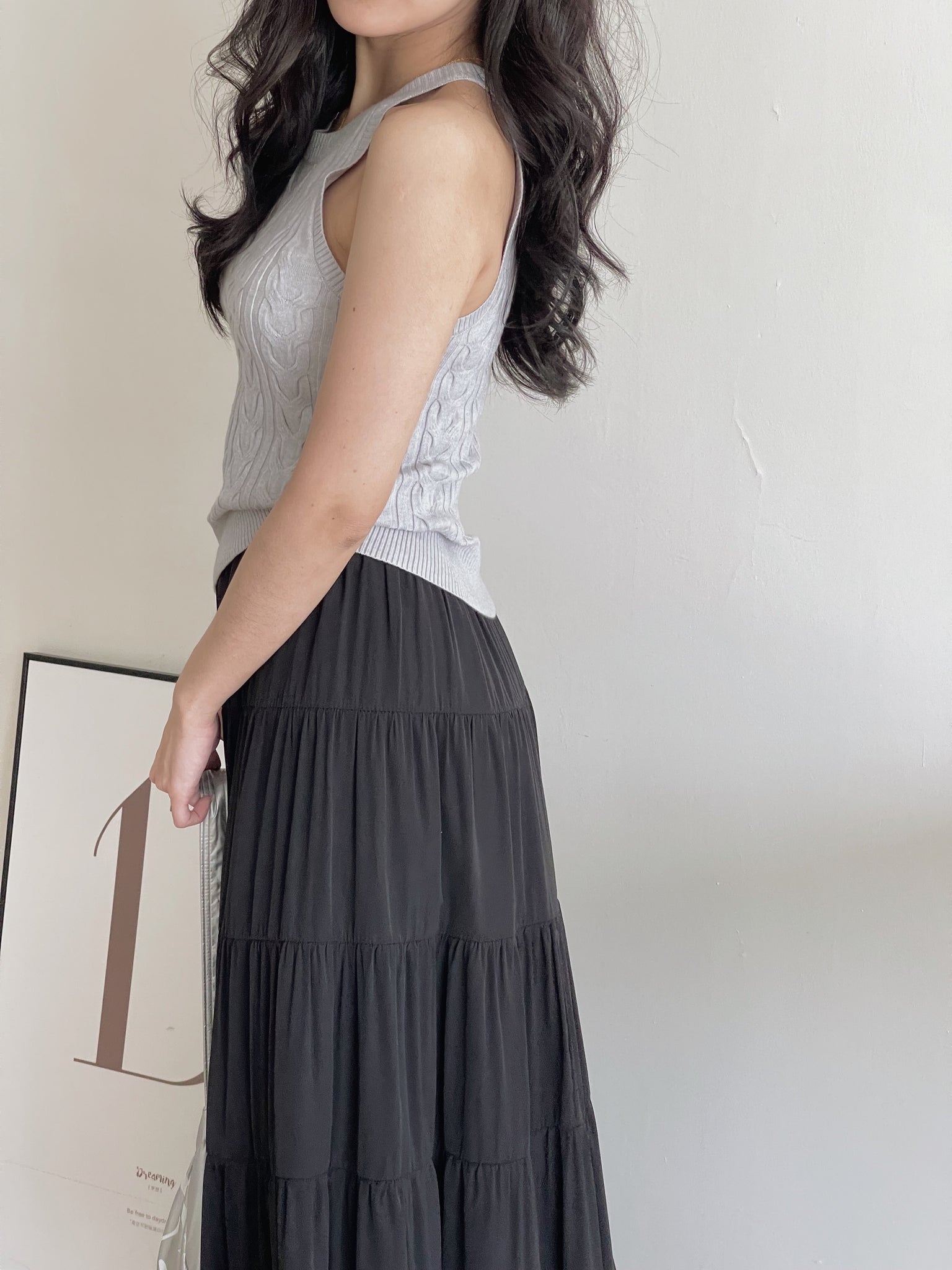 Halterneck Cable Knit Top / 挂脖麻花针织上衣