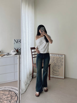 Fit Stretch Bootcut Jeans / 弹力微喇叭牛仔裤