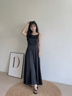 Kathleen Satin Dress / 高级轻奢缎面裙
