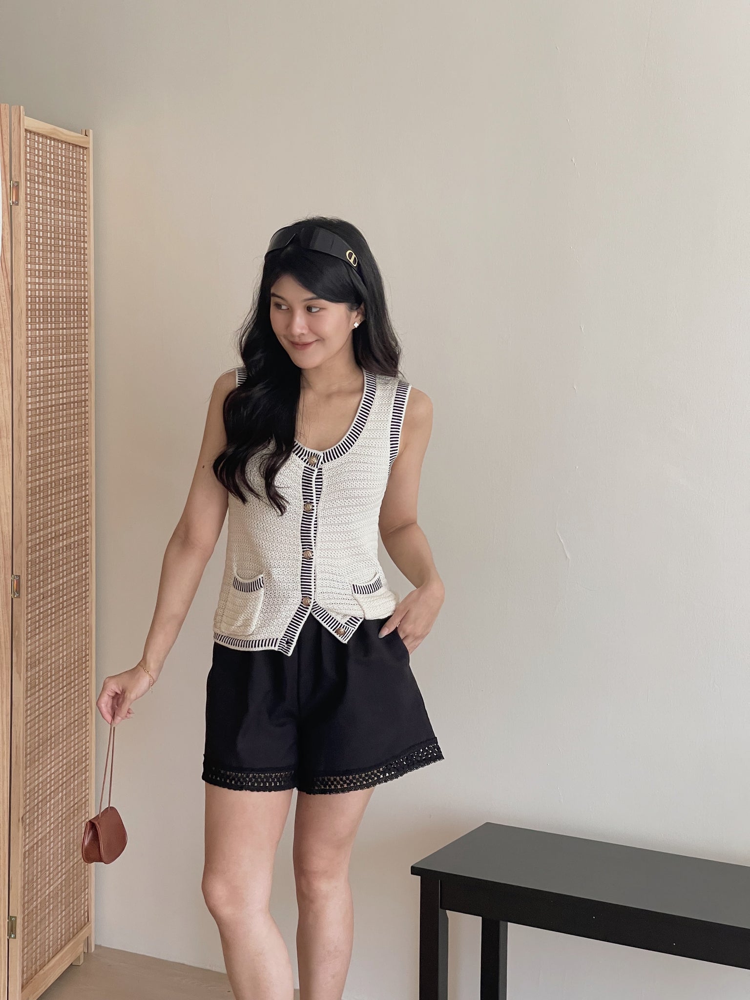 Crochet Button Down Vest / 小香风针织背心小衫