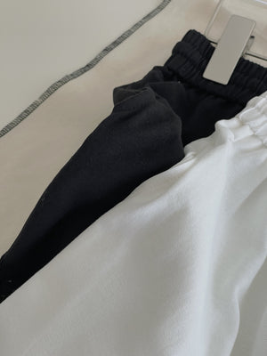 Casual Hollow Edge Pants / 舒适镂空边休闲短裤