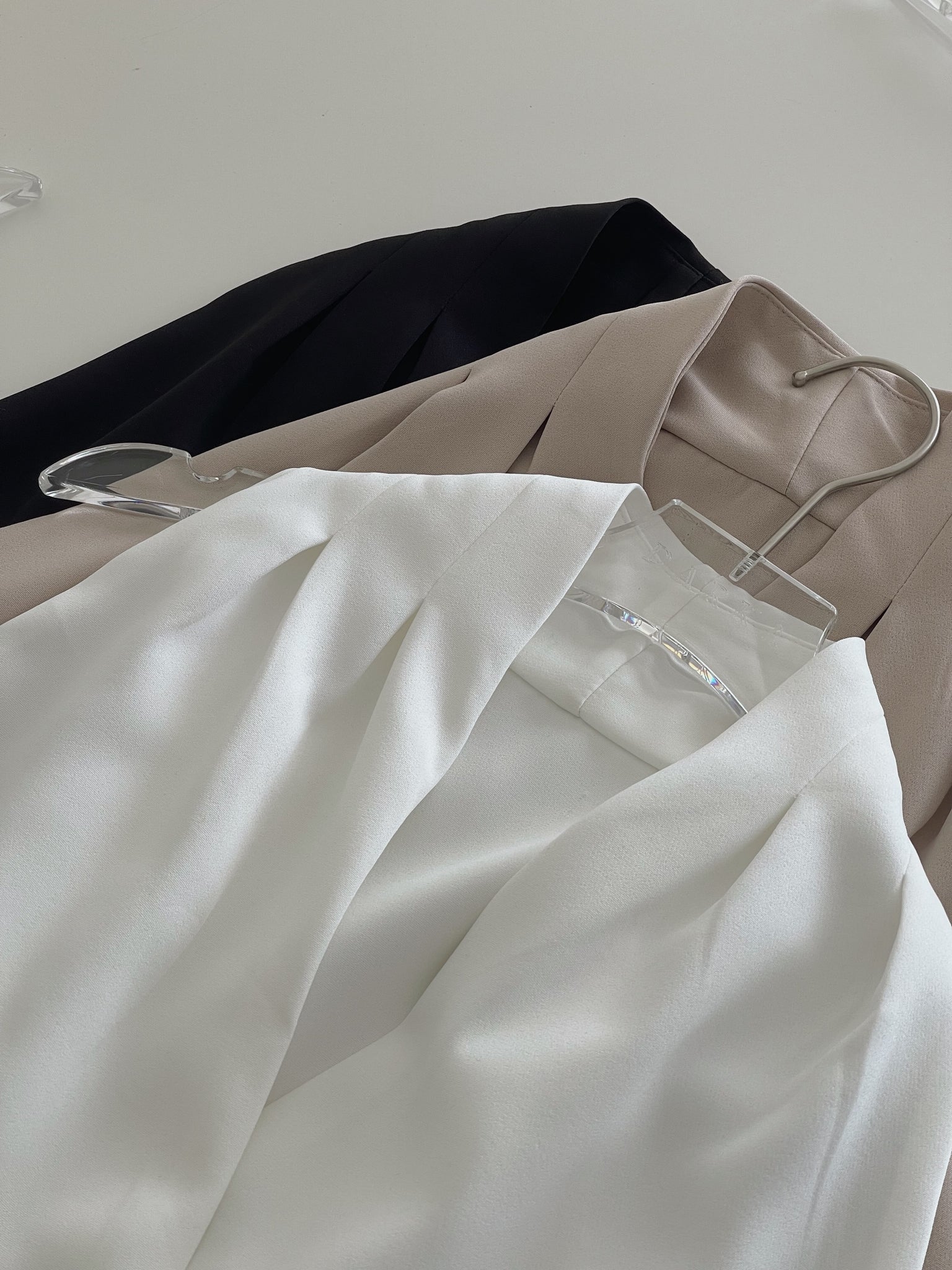 V-Neck Sleeveless Top / 交叉V领通勤上衣