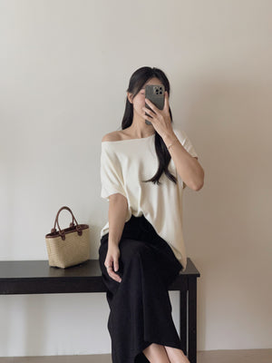 Soft Knit Oversized Top / 软糯超宽松针织T恤