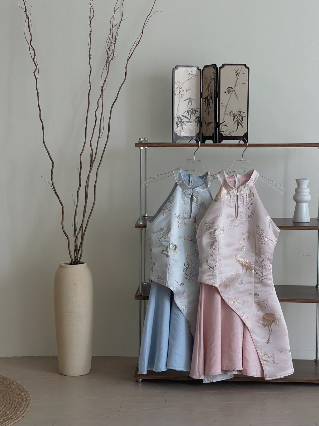 Dreamy Blossom Cheongsam Dress / 绮梦花锦挂脖拼接旗袍裙