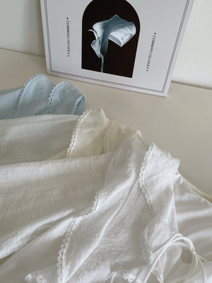 Emmeline Ruffled Blouse / 甜美荷叶衬衣