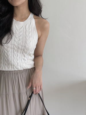 Halterneck Cable Knit Top / 挂脖麻花针织上衣