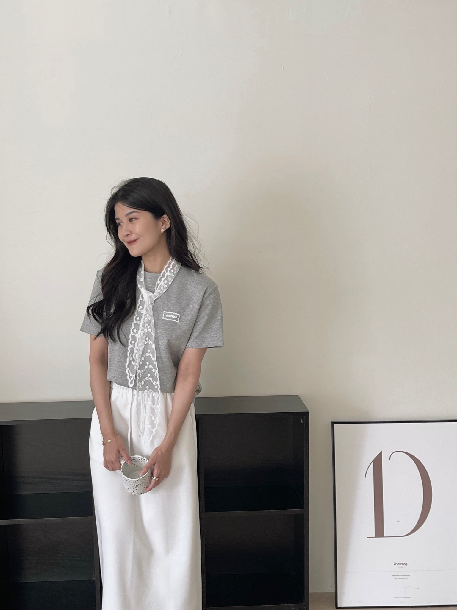 Lace Tie Plain Tee / 蕾丝带简约T恤