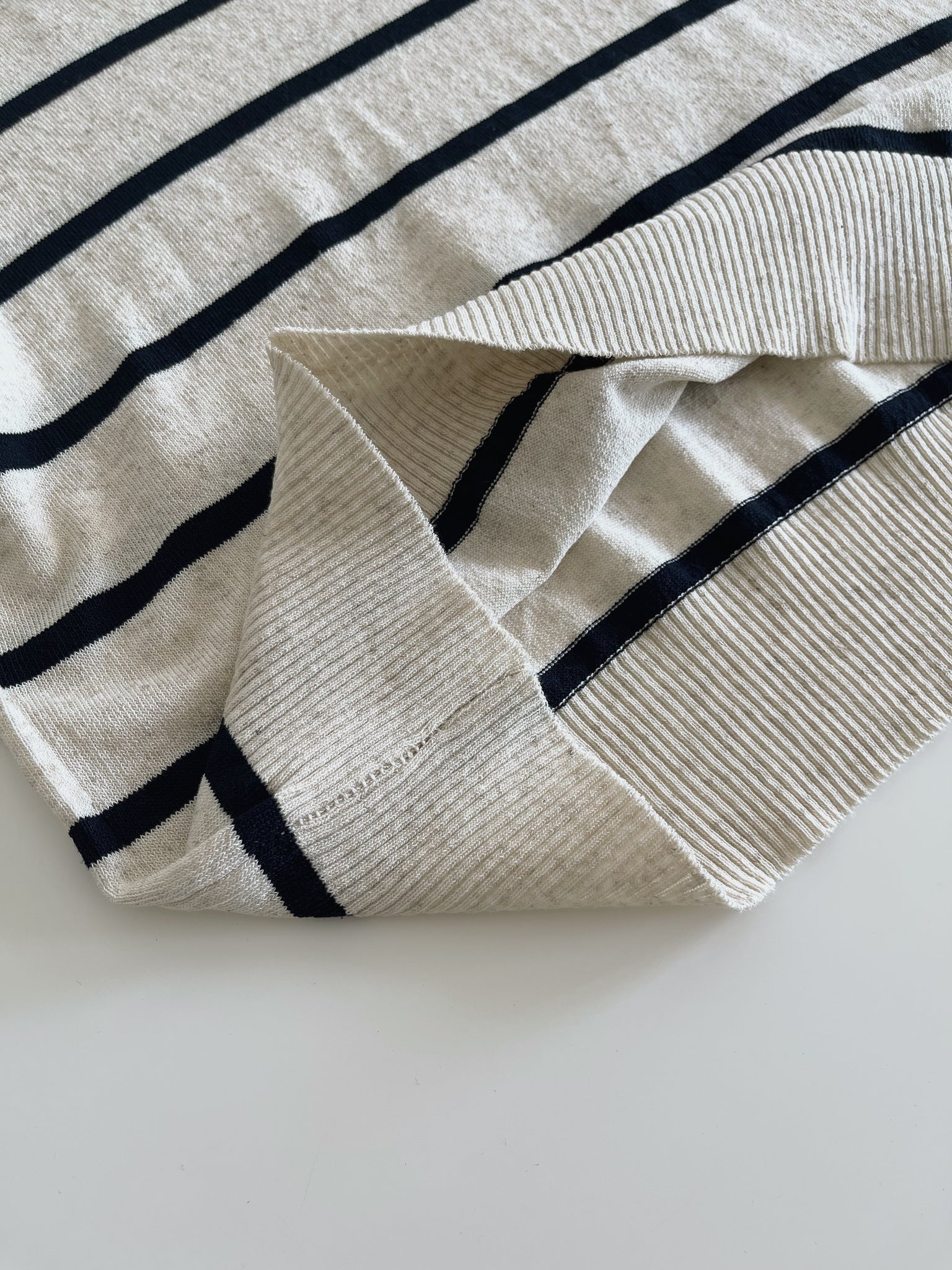 Stripes Knit Tee / 针织条纹圆领衣