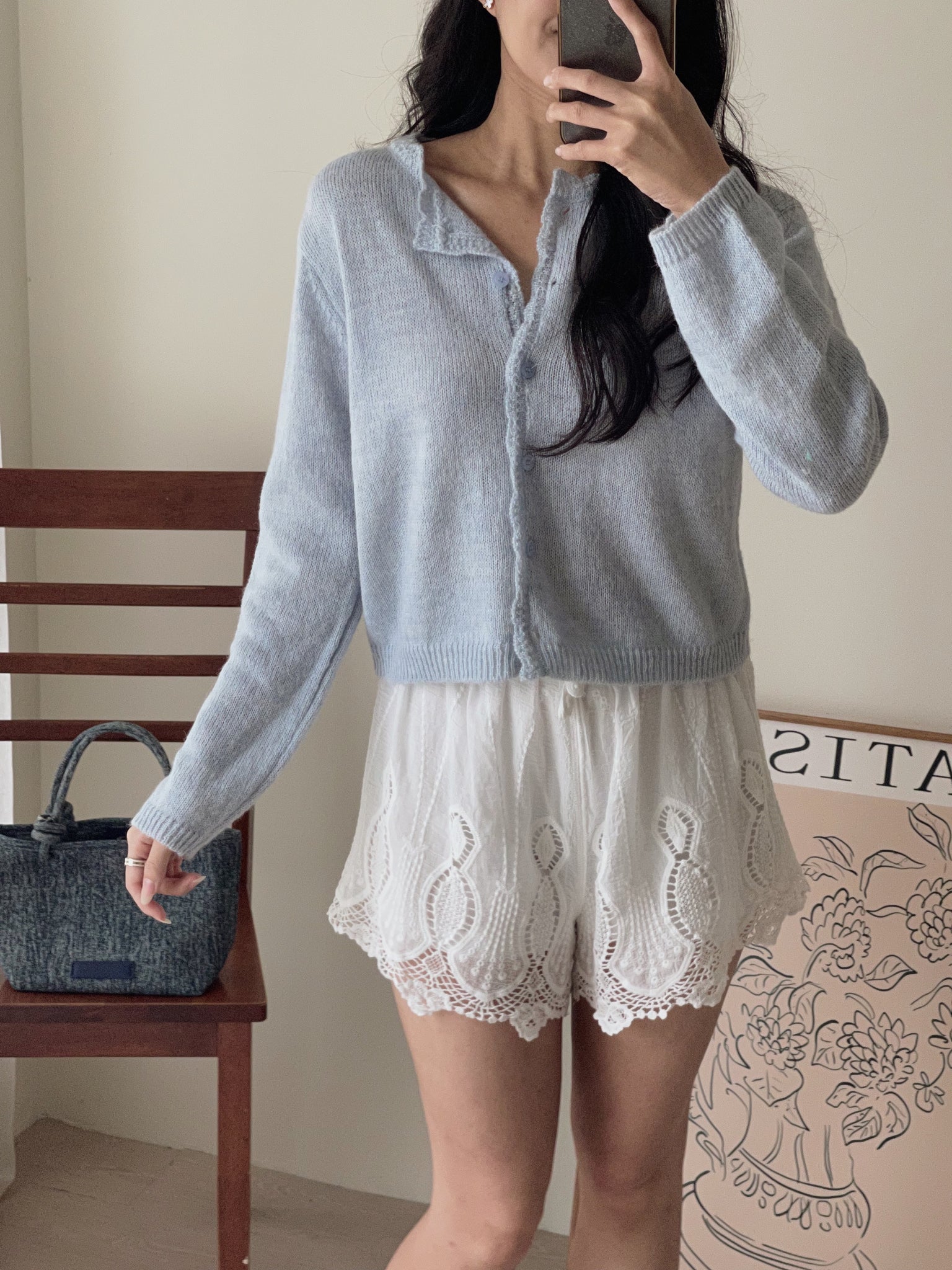Crochet Lace Hem Shorts / 镂空刺绣短裤