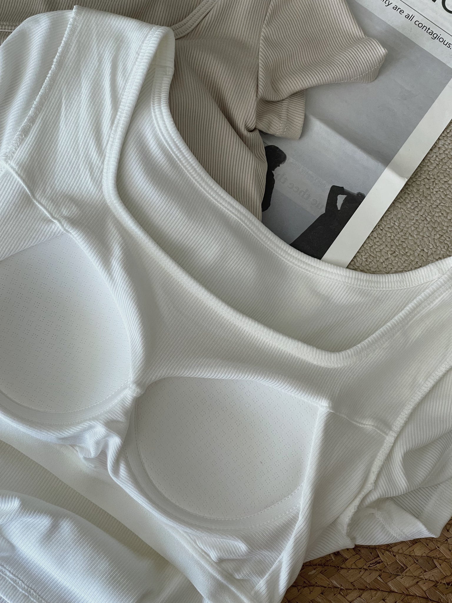 Dear You Padded Crop Top / 螺纹胸垫一体短衣