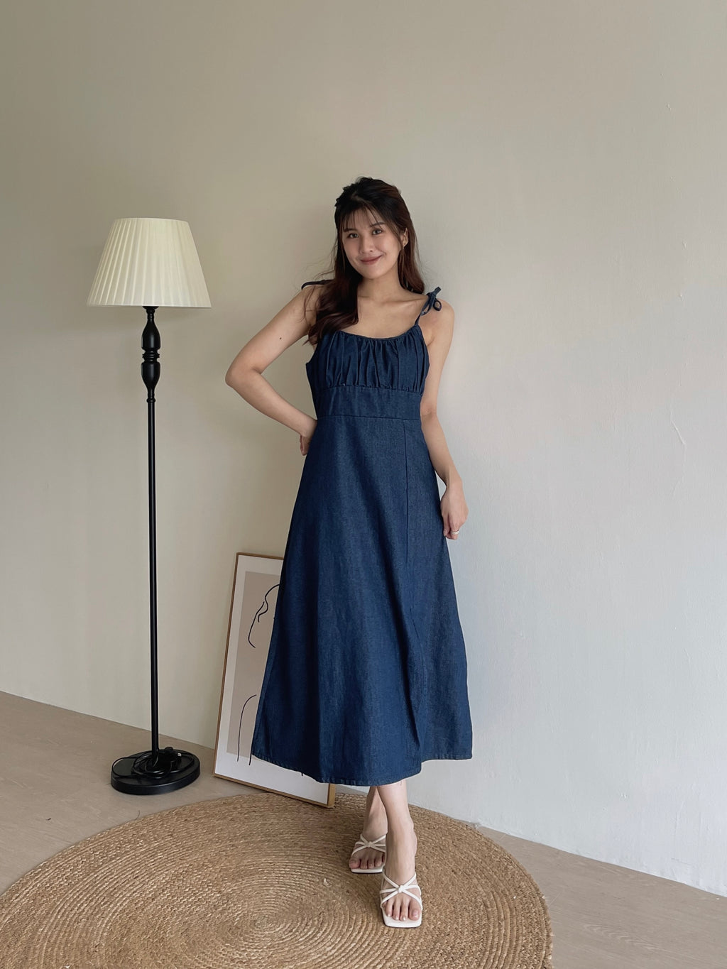 Evra Spaghetti Midi Dress / 复古甜美收腹中长裙