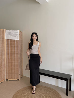Mannette Extra Long Skirt / 加长版甜酷褶皱修身半裙