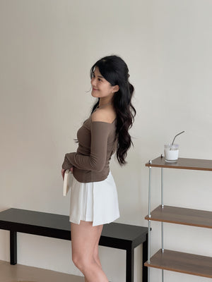 Hot Style Oblique Top / 设计感斜肩不规则上衣