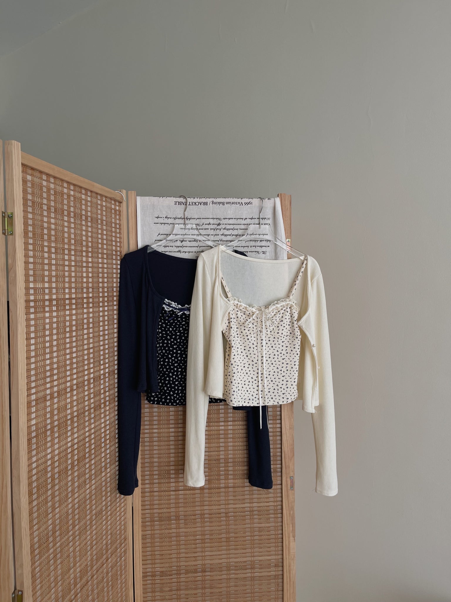 Floral Cami Two-pcs Set / 甜美碎花背心两件套