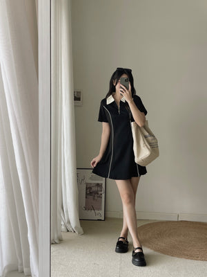 Casual Collar Polo Dress / 学院风线条Polo裙