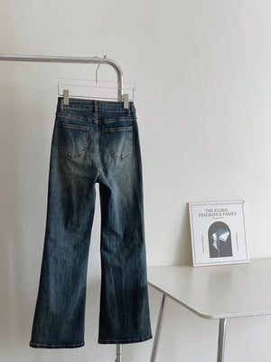 Fit Stretch Bootcut Jeans / 弹力微喇叭牛仔裤