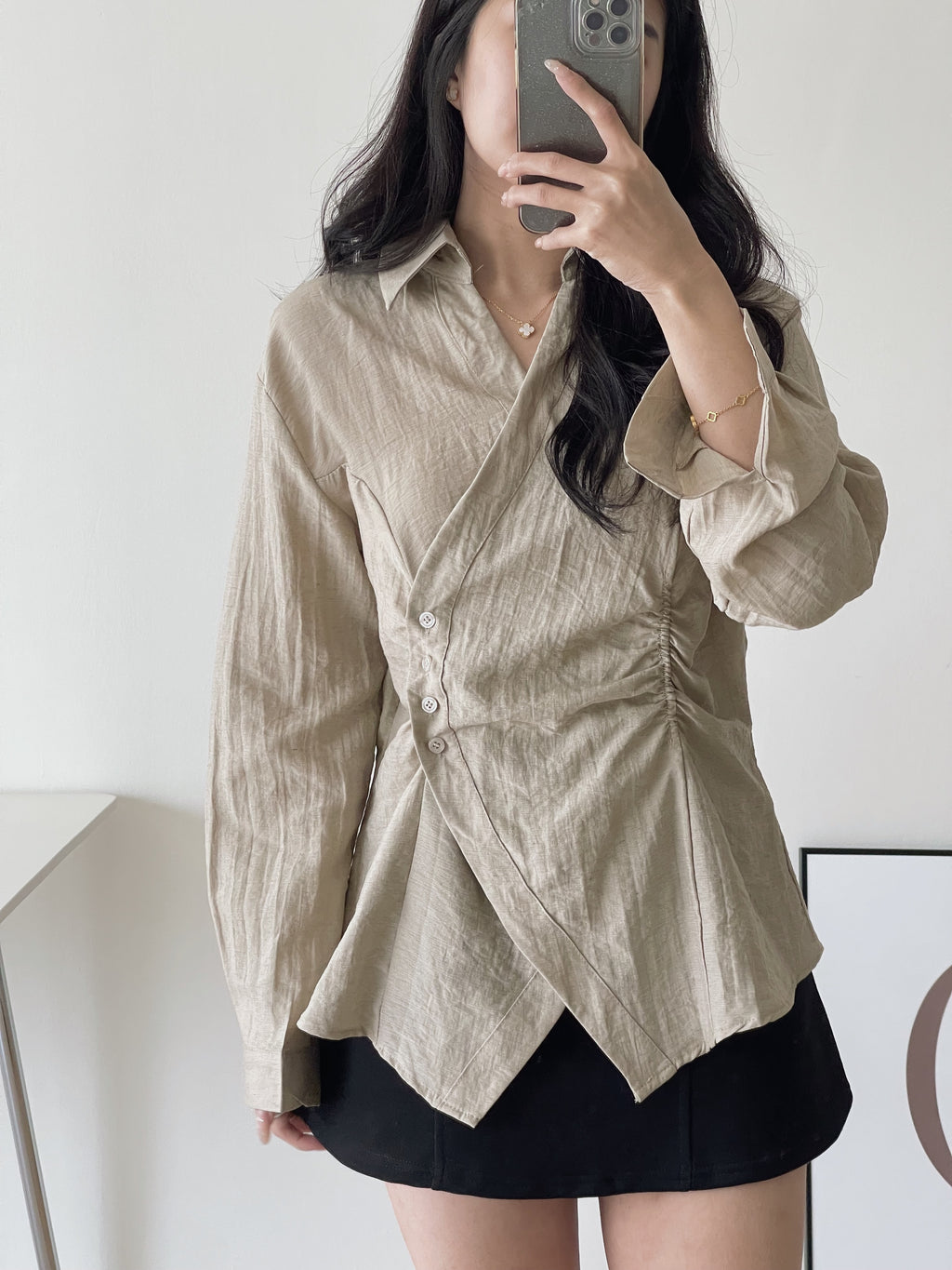 Laia Ruched Shirt / 设计感抽皱衬衫