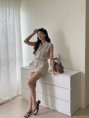 Minimalist Belted Set / 优雅系带无袖衬衫两件套