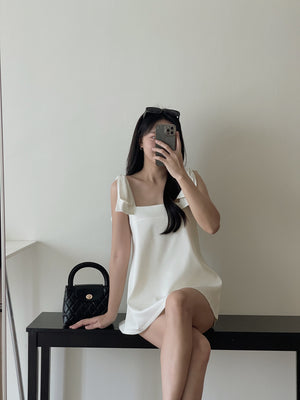 Elegant Satin Bow Set / 名媛气质蝴蝶结缎料套装