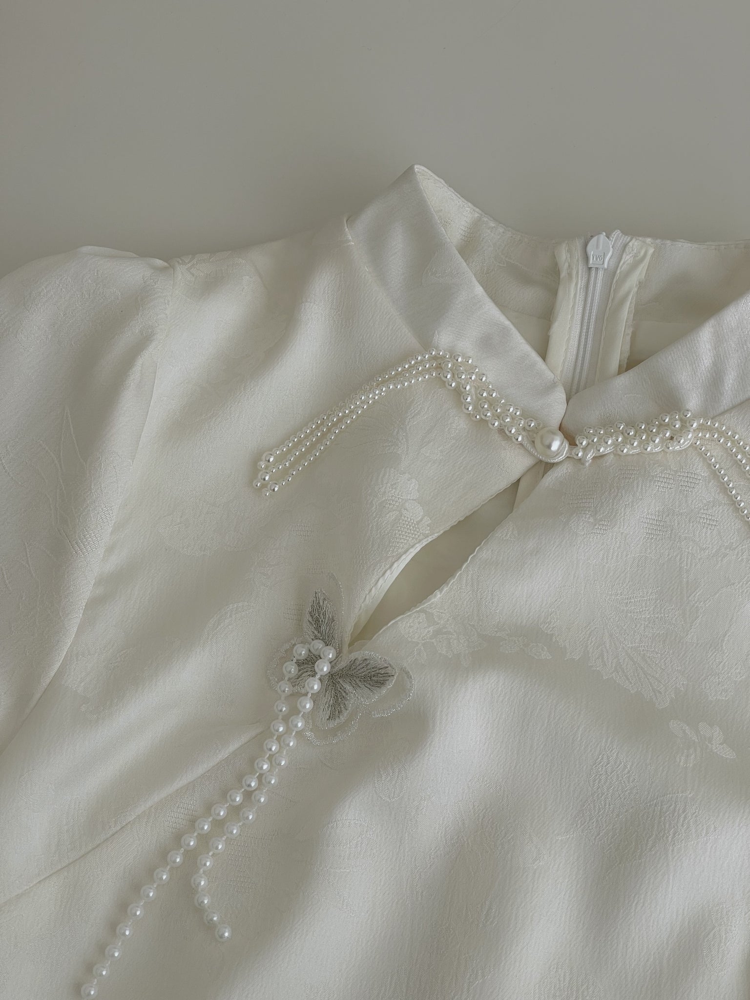 Pearl Tassel Cheongsam / 素雅珍珠流苏提花连身裙