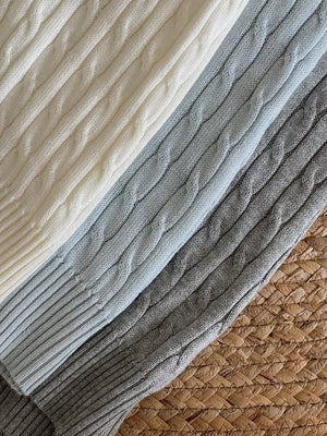 Lovey Cable Knit Tshirt / 爱心刺绣麻花T恤