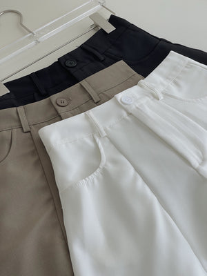 Wide Leg Design Shorts / 双层显腿瘦设计短裤