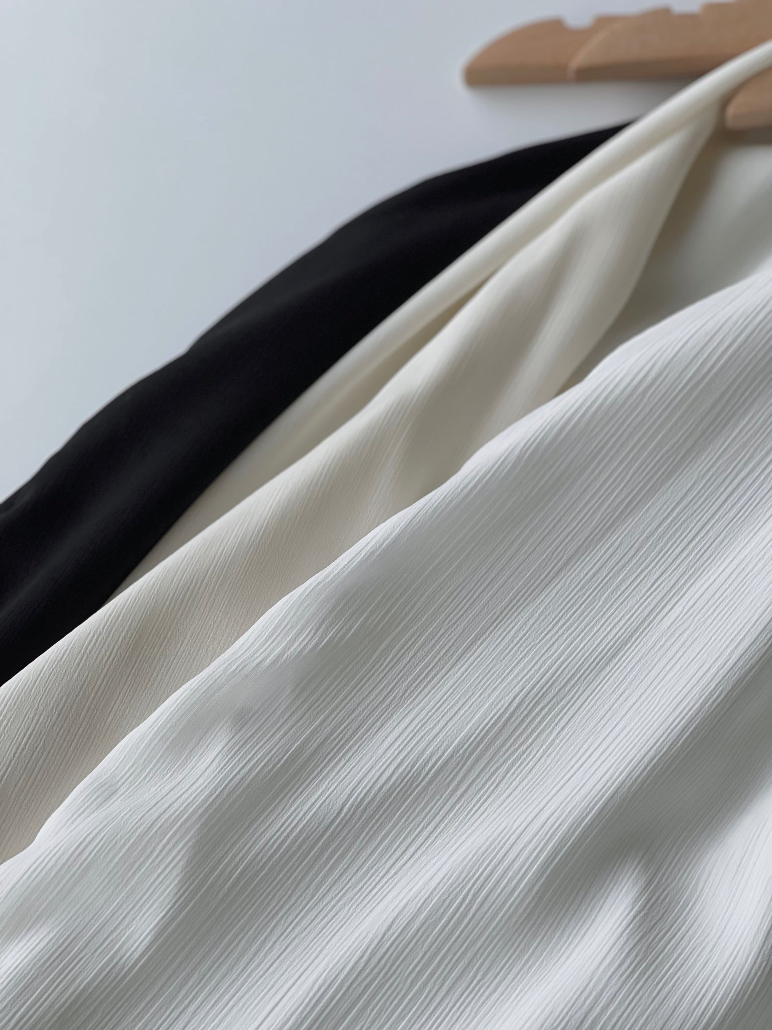 Chiffon Halterneck Top / 雪纺挂脖上衣