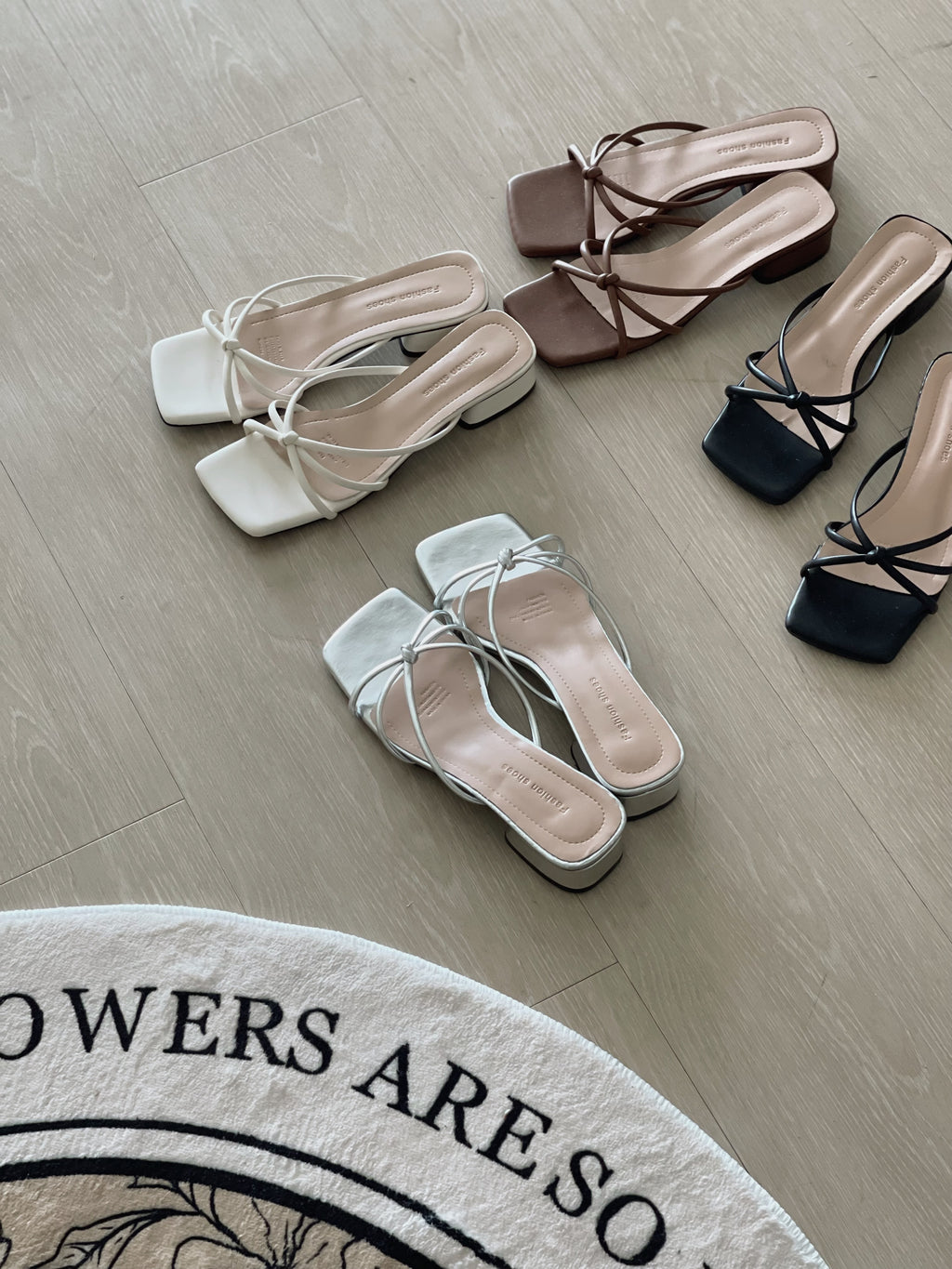 Dolly Low Heels Sandals / 百搭方头低跟凉鞋