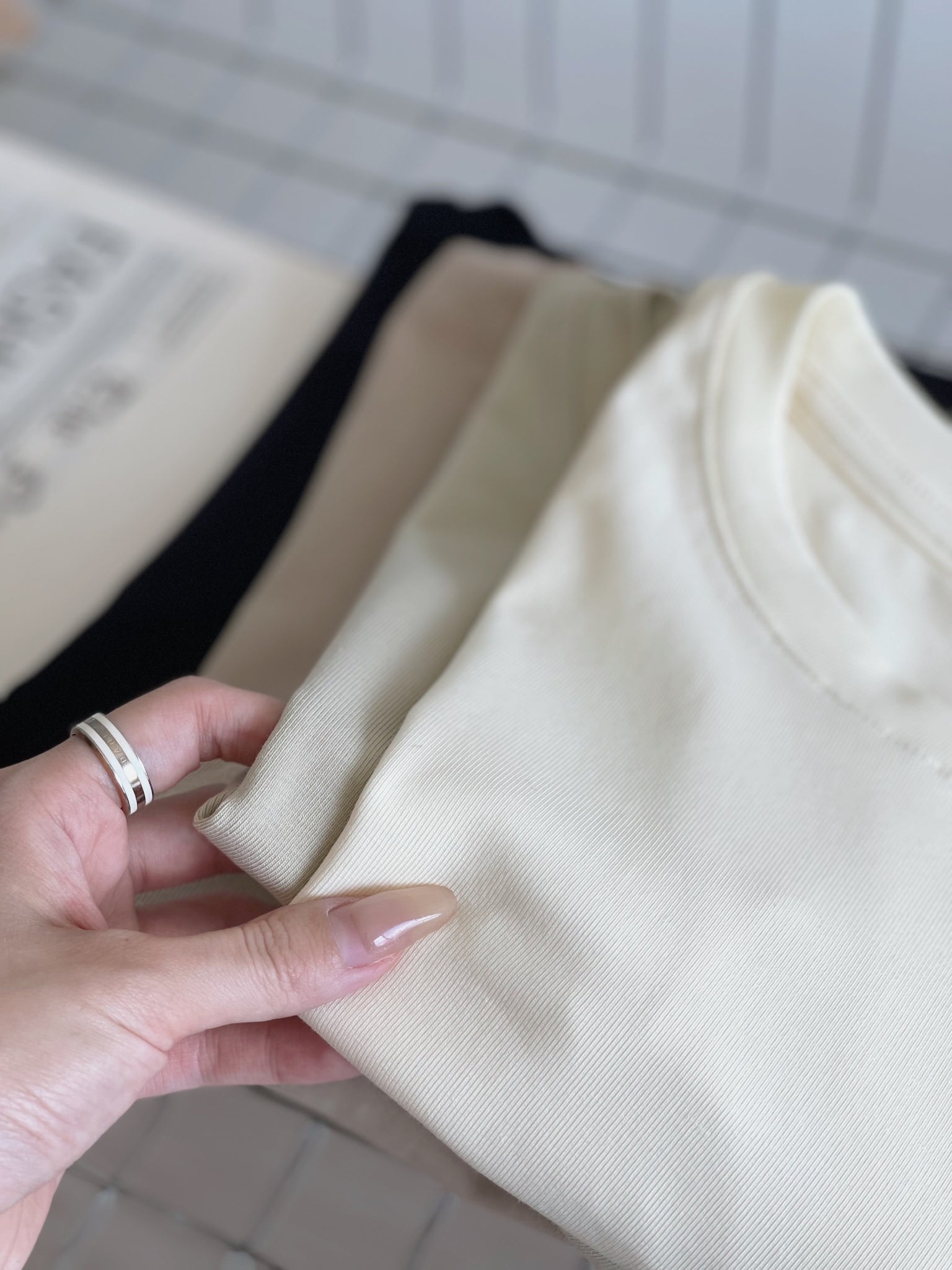 Basic Crop Tshirt / 软棉亲肤圆领T恤