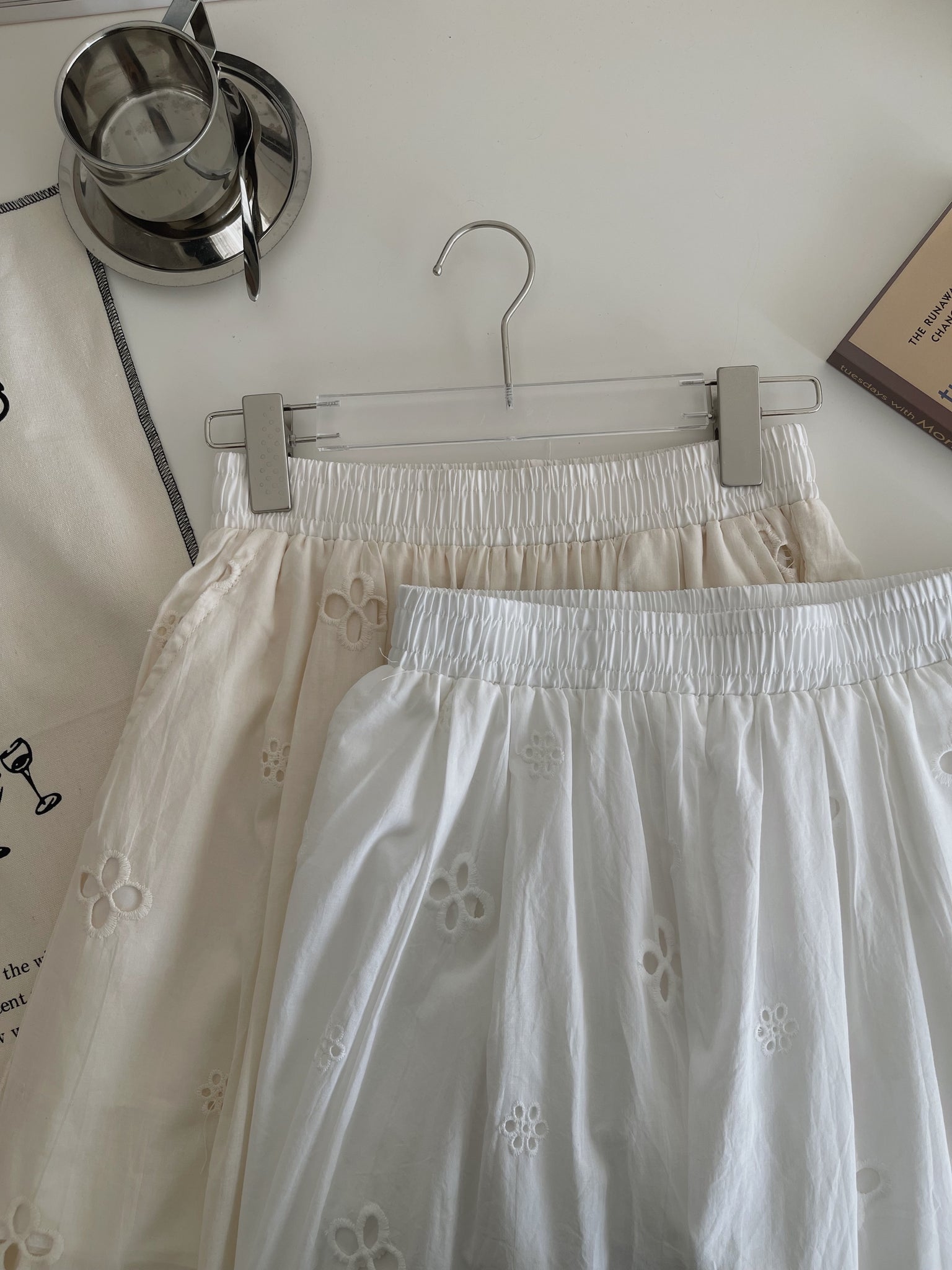 Eyelet Hollow Trousers / 钩花镂空休闲长裤