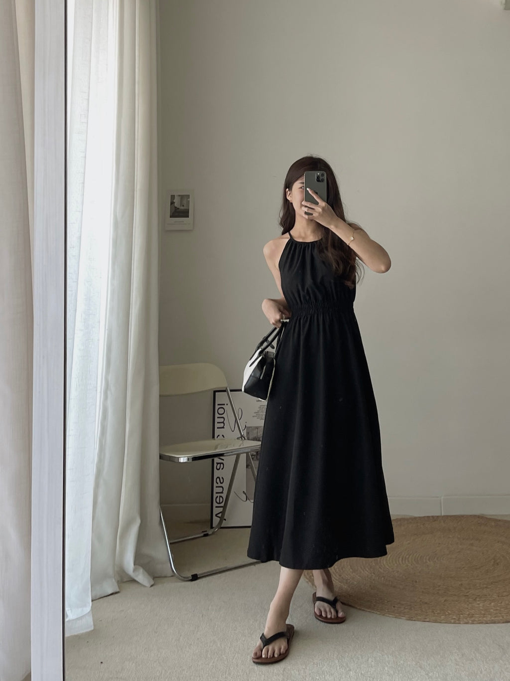 Back Hollow Out Dress / 挂脖背镂空连身裙