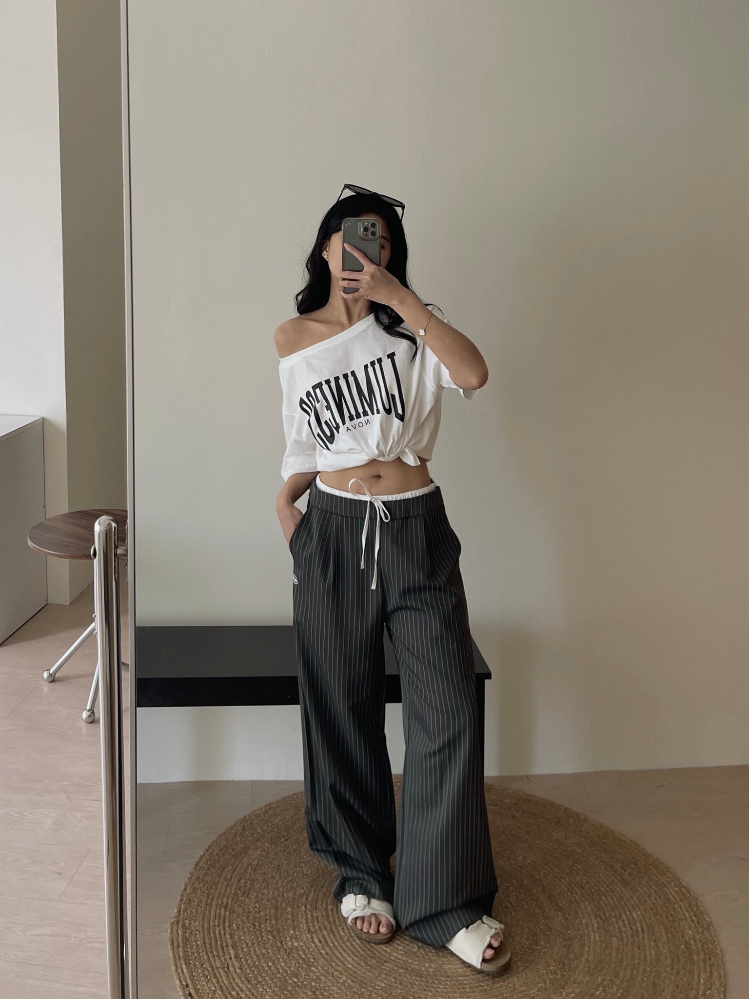 Letters Drop Shoulder Tee / 字母宽领落肩T恤