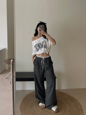 Letters Drop Shoulder Tee / 字母宽领落肩T恤